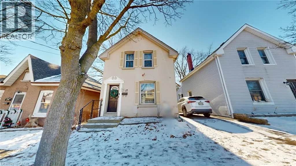 22 EMILIE Street