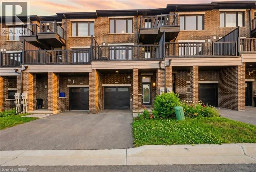 585 COLBORNE Street E Unit# 107