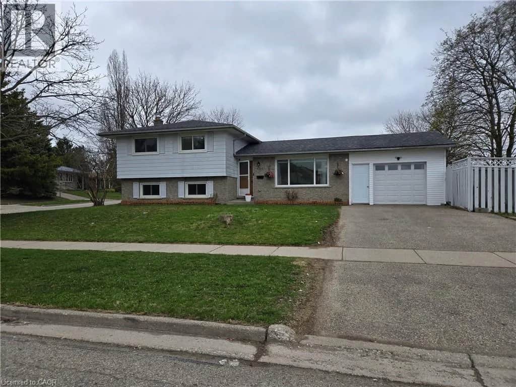 261 OVERLEA Drive
