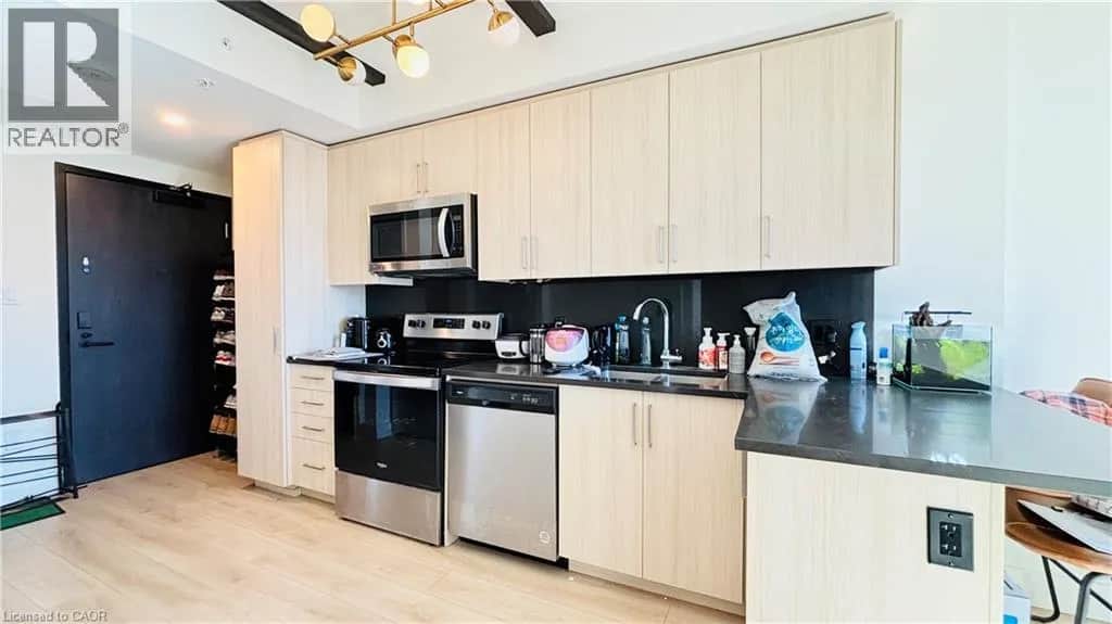 145 COLUMBIA Street W Unit# 1536