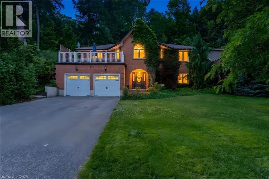 37 YELLOW BIRCH Drive