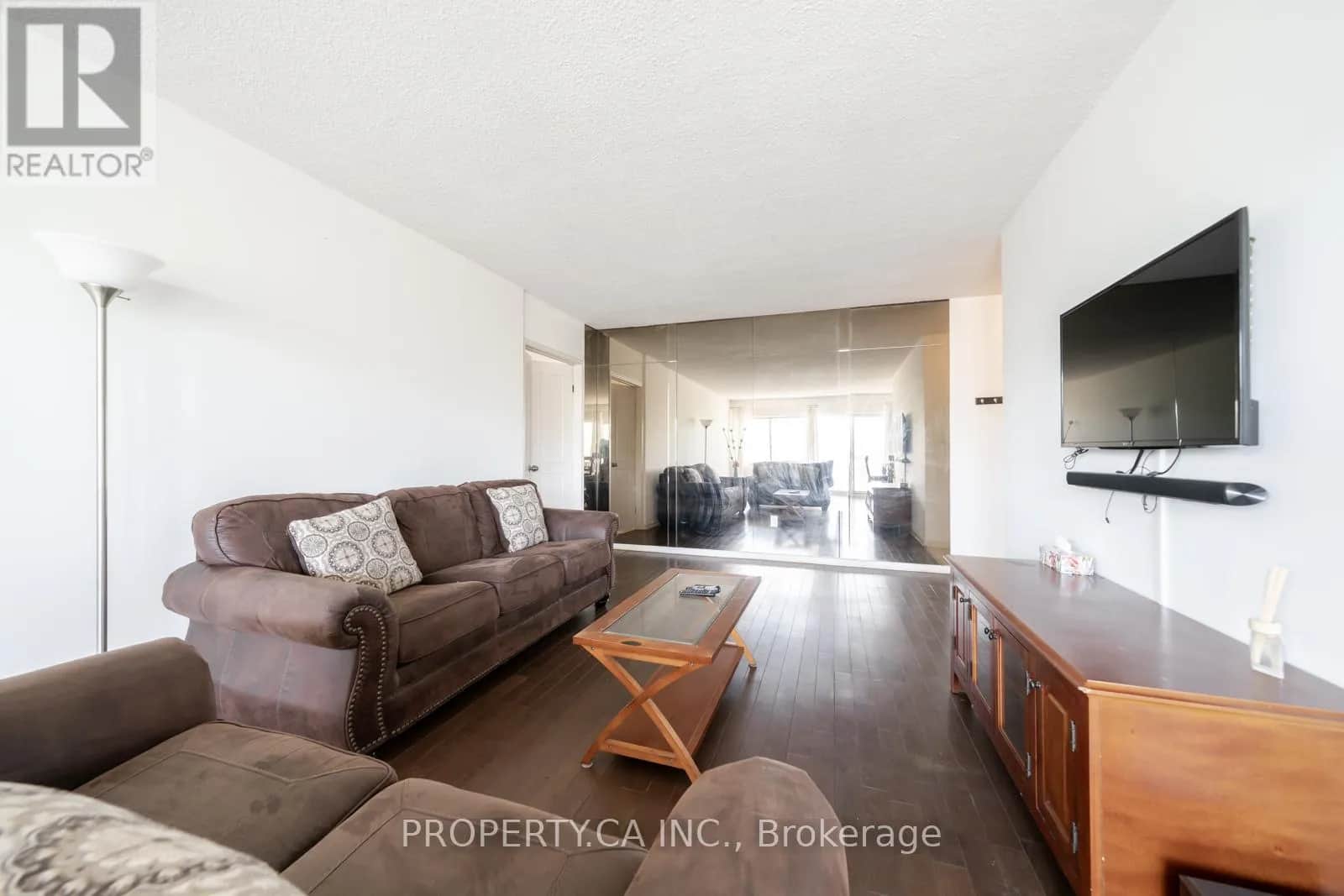 404 - 45 WESTMOUNT ROAD N