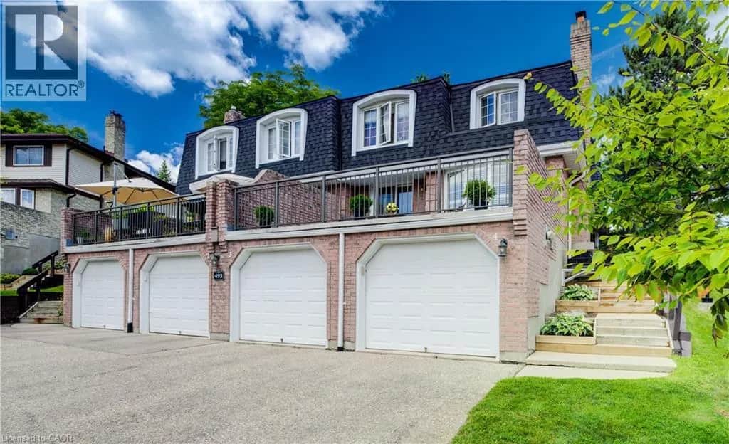 493 BEECHWOOD Drive Unit# 4