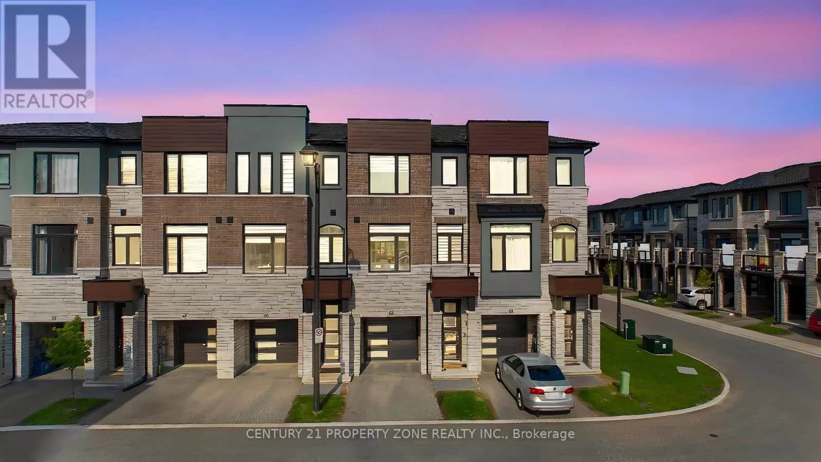 45 - 290 EQUESTRIAN WAY