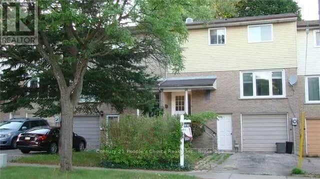111 CHURCHILL STREET