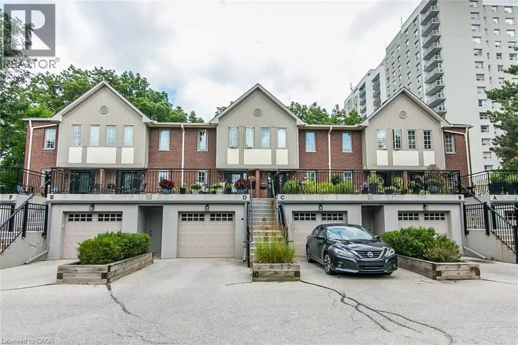 28 AHRENS Street W Unit# D