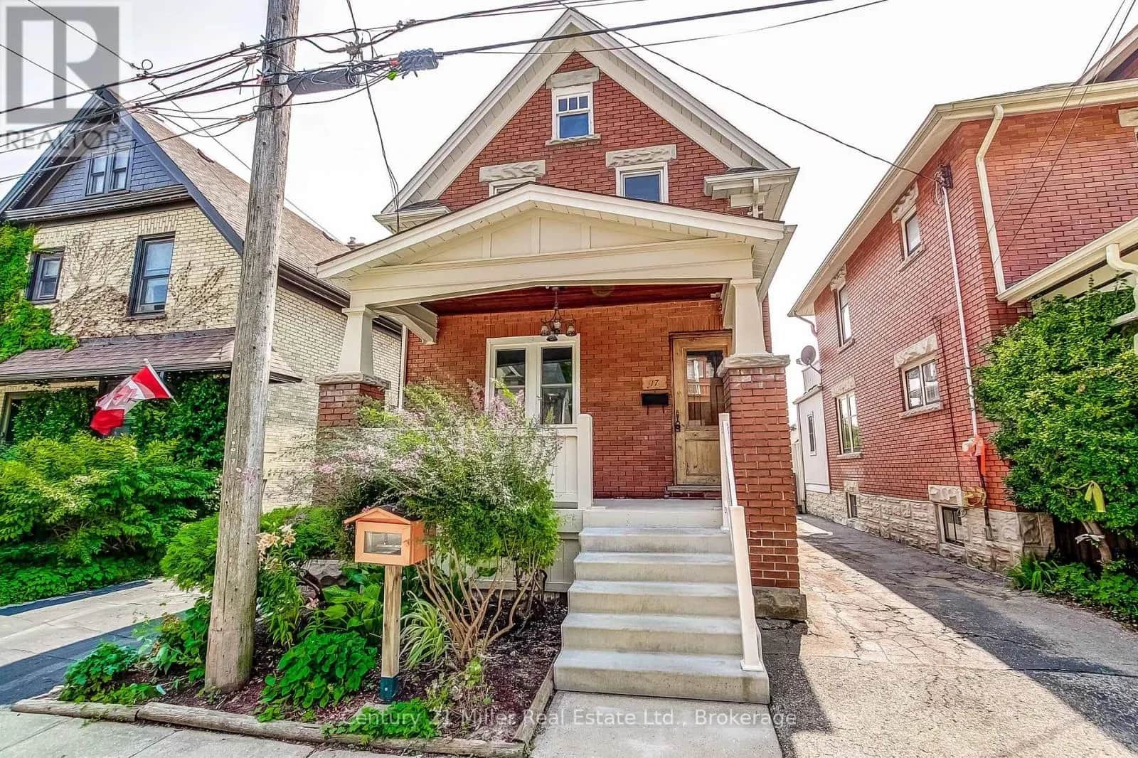 17 WHITNEY PLACE