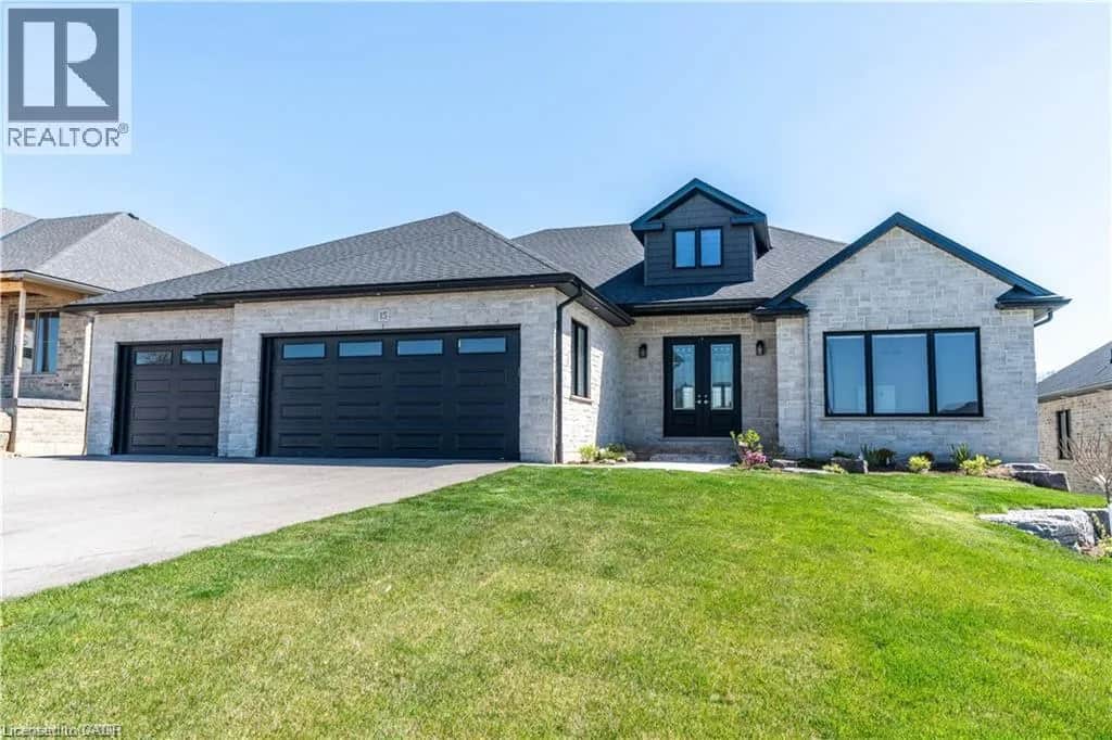 15 HUDSON Drive