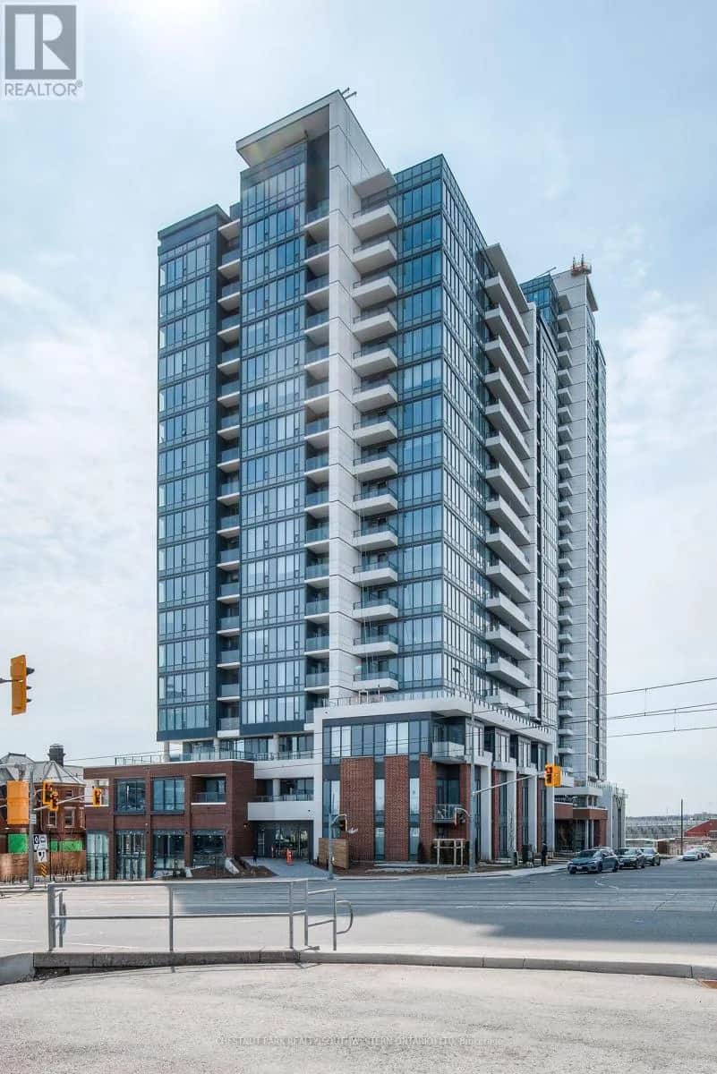 1704 - 15 WELLINGTON STREET