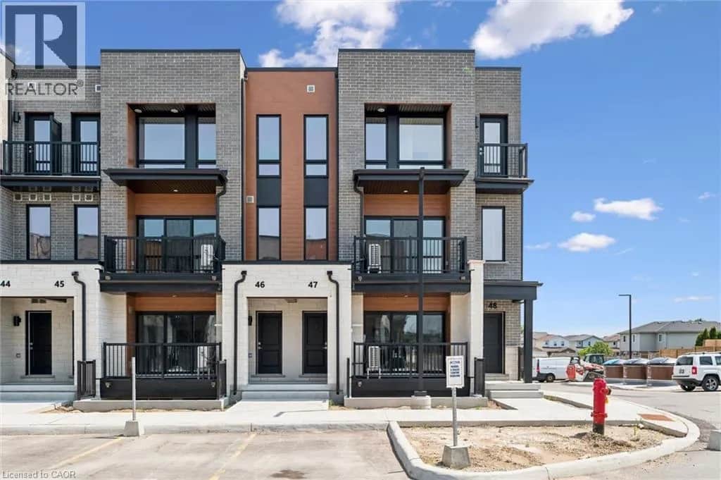 525 ERINBROOK Drive Unit# B047