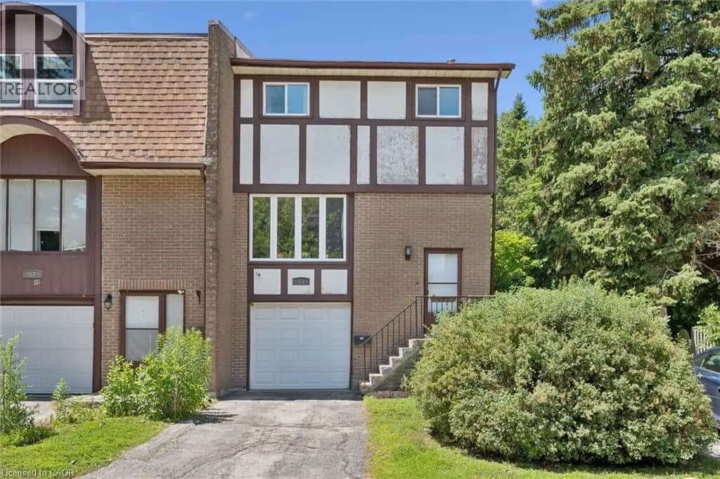 49 CEDARWOODS Crescent Unit# 53