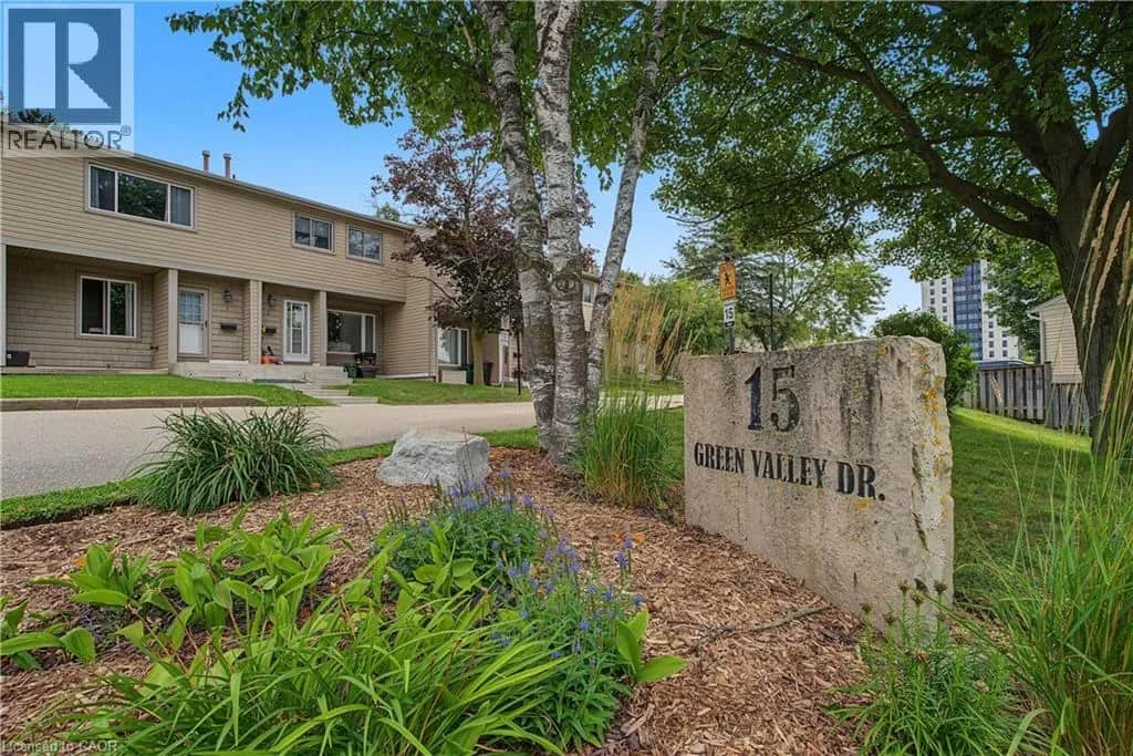 15 GREEN VALLEY Drive Unit# 1
