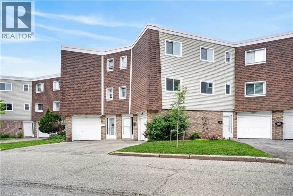 60 ELMSDALE Drive Unit# 66