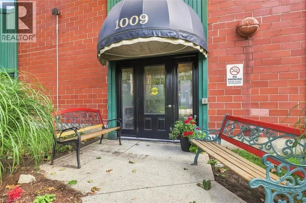 1009 QUEENSTON Road Unit# 217