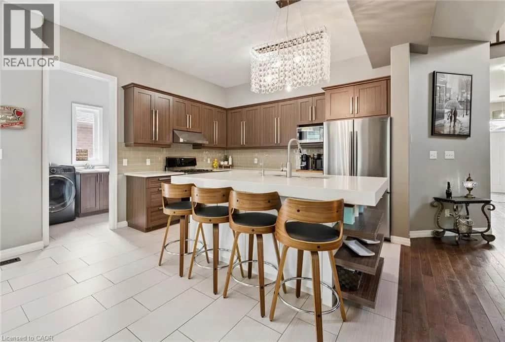 196 MAPLE BUSH Drive