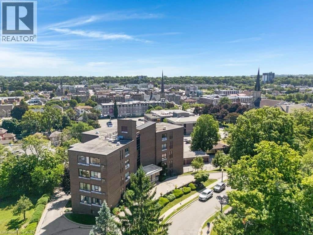 26 WENTWORTH Avenue Unit# 2 S