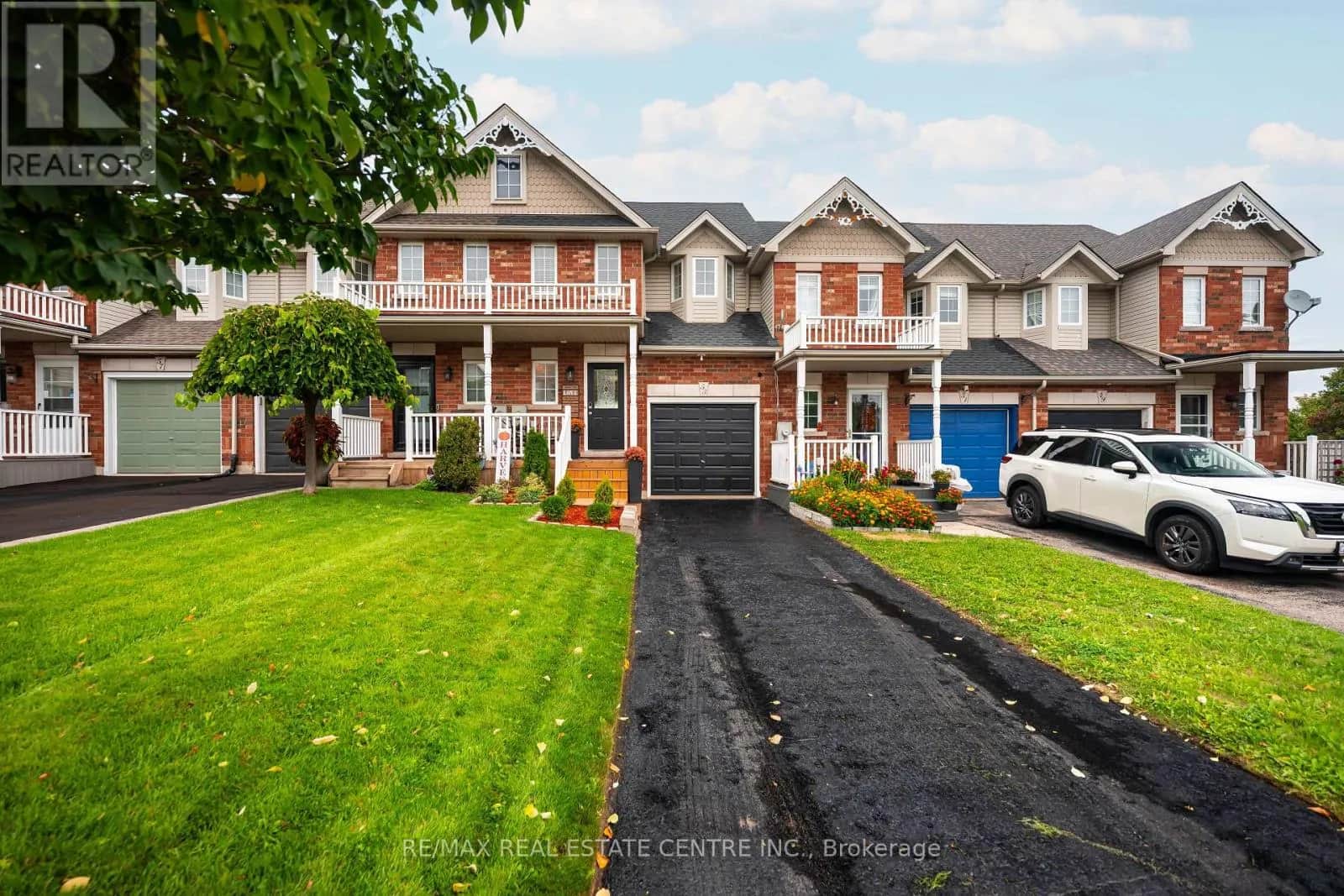 53 BENJAMIN CRESCENT