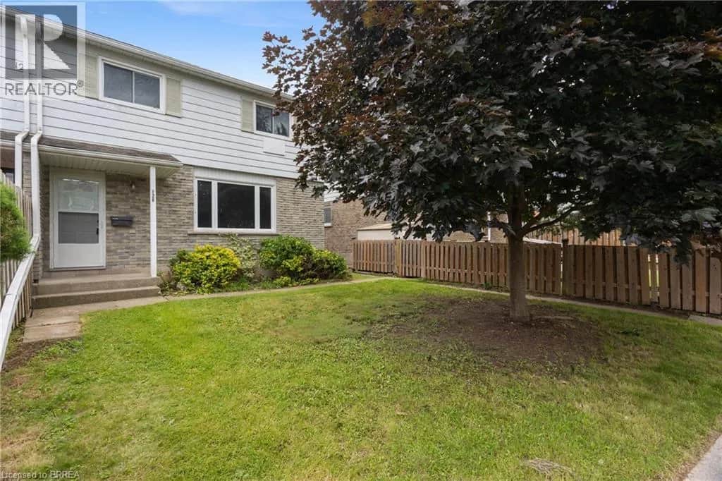 18 OAKHILL Drive Unit# 12B