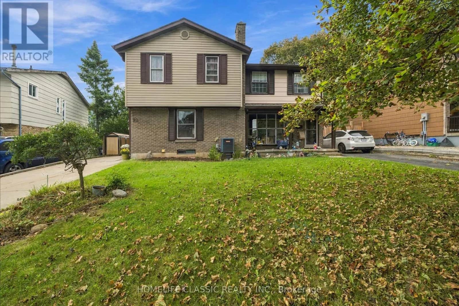 22 FROBISHER COURT
