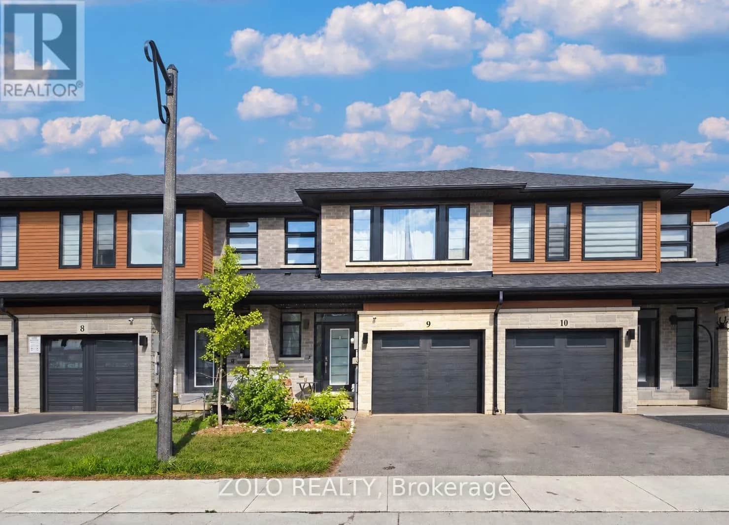 9 - 461 BLACKBURN DRIVE