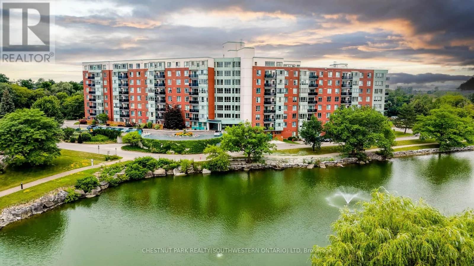 PH14 - 30 BLUE SPRINGS DRIVE