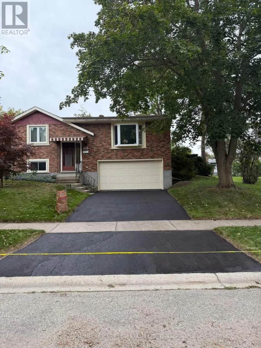 410 LAKEVIEW DRIVE