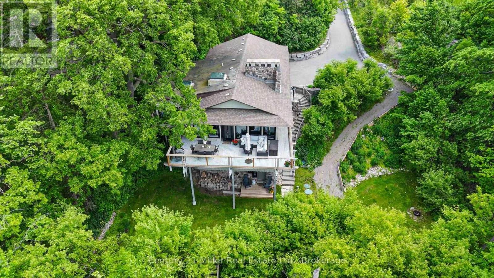 50 GREENSVIEW DRIVE