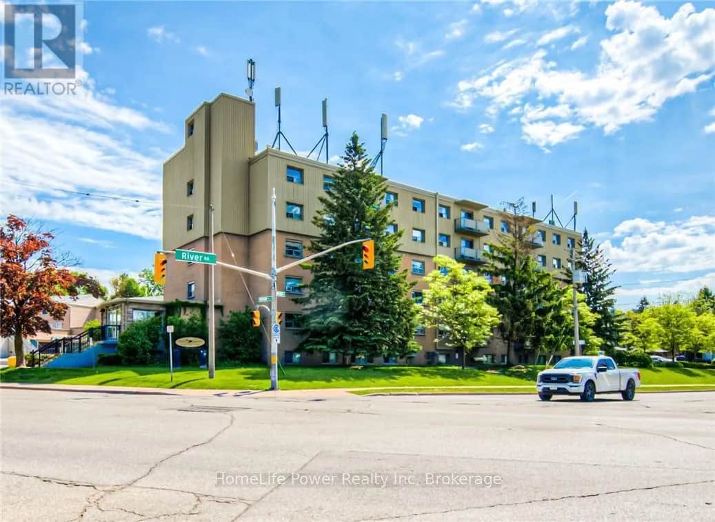 501 - 283 FAIRWAY RD ROAD N