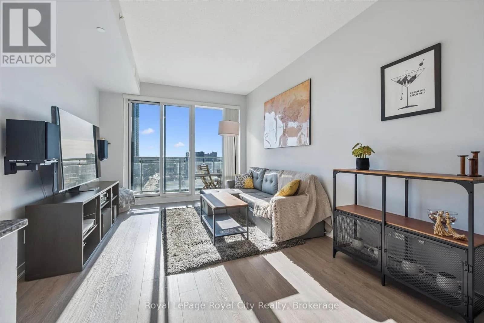 1204 - 85 DUKE STREET W