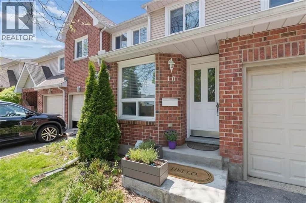 180 HIGHLAND Crescent Unit# 10