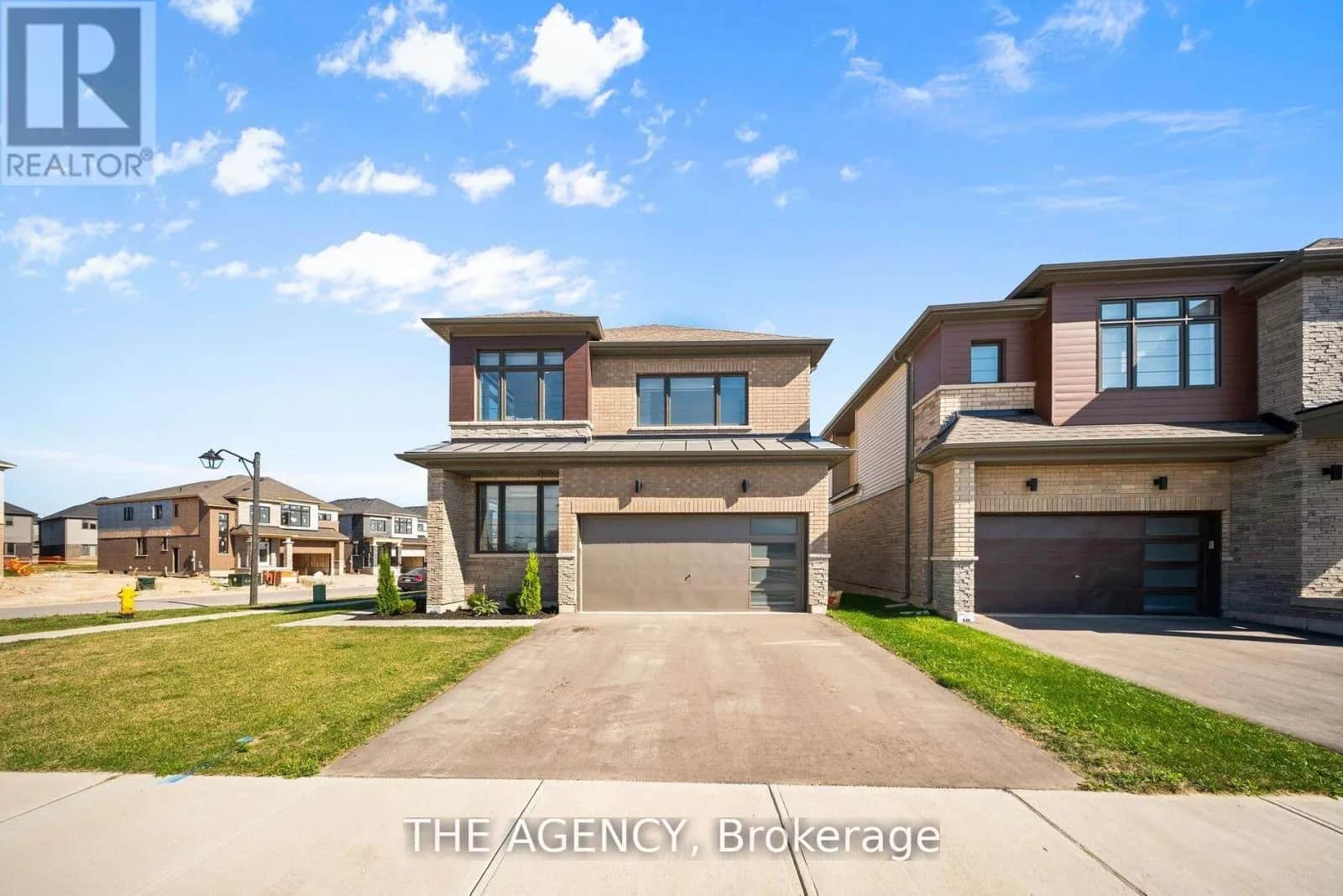 1 BEE CRESCENT