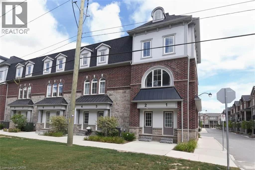 677 PARK Road N Unit# 2
