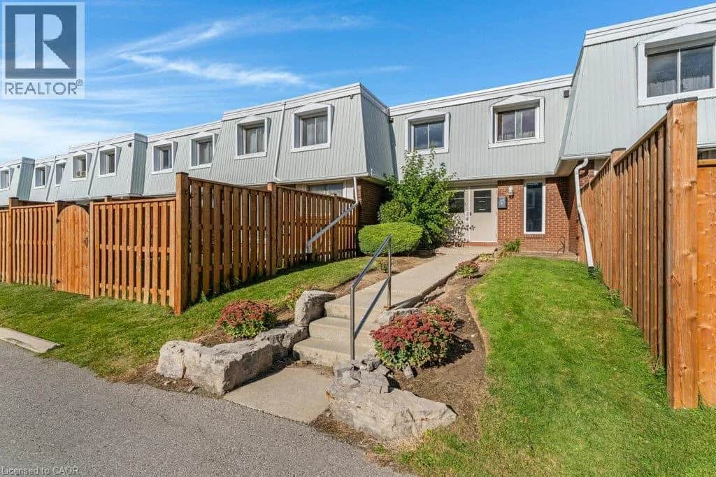 320 TRAYNOR Avenue Unit# 1