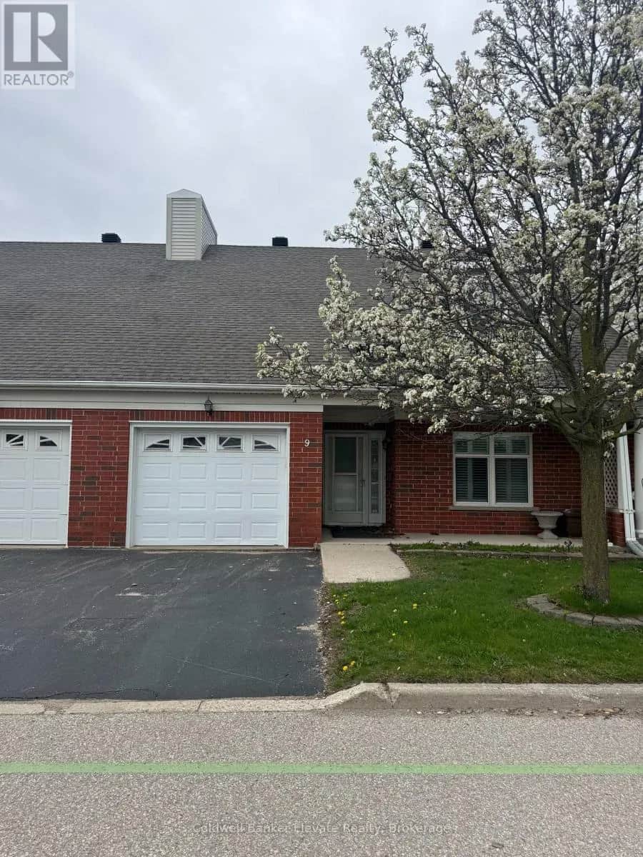 9 - 2705 KINGSWAY DRIVE