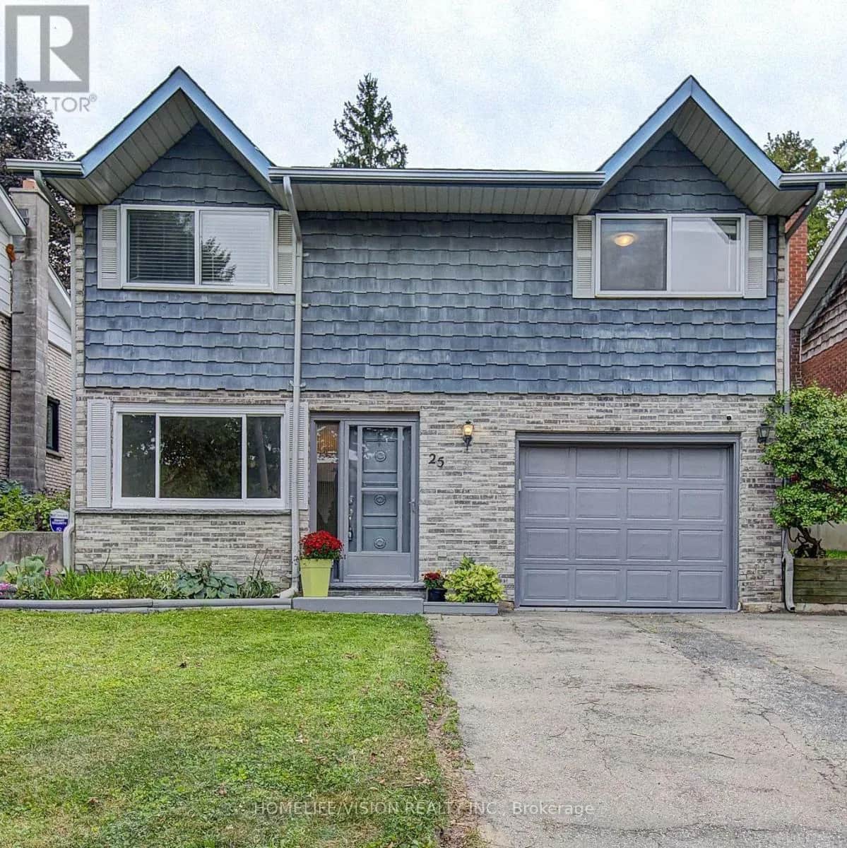 25 RADCLIFFE DRIVE