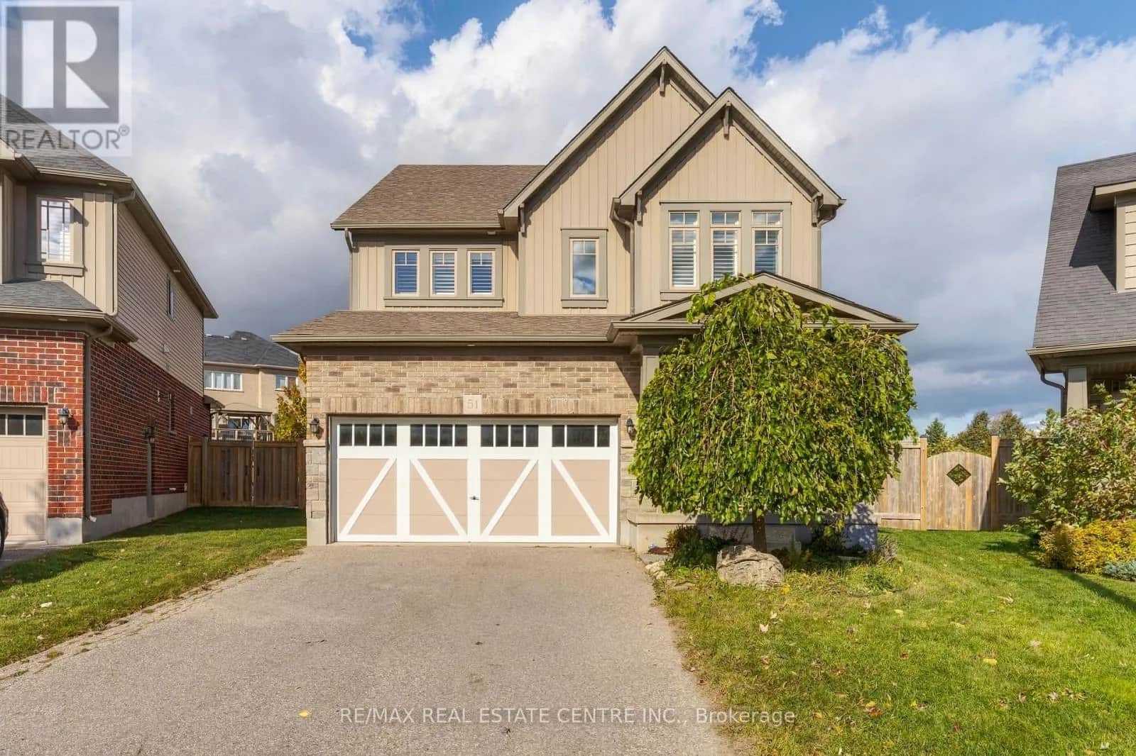 51 LAVERTY CRESCENT