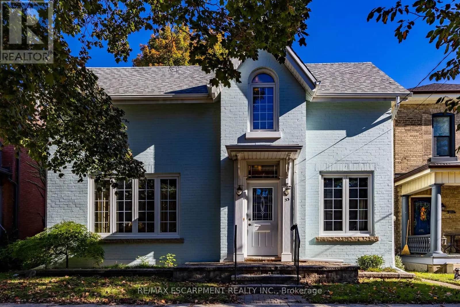 33 PALMERSTON AVENUE