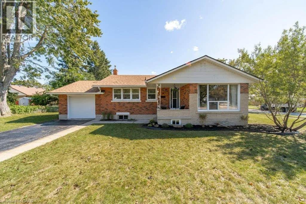 18 MAYWOOD Road