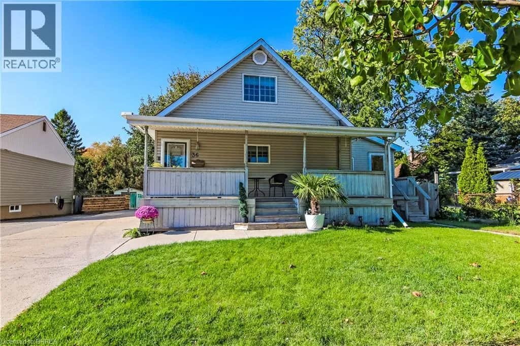 36 ALEXANDER Drive