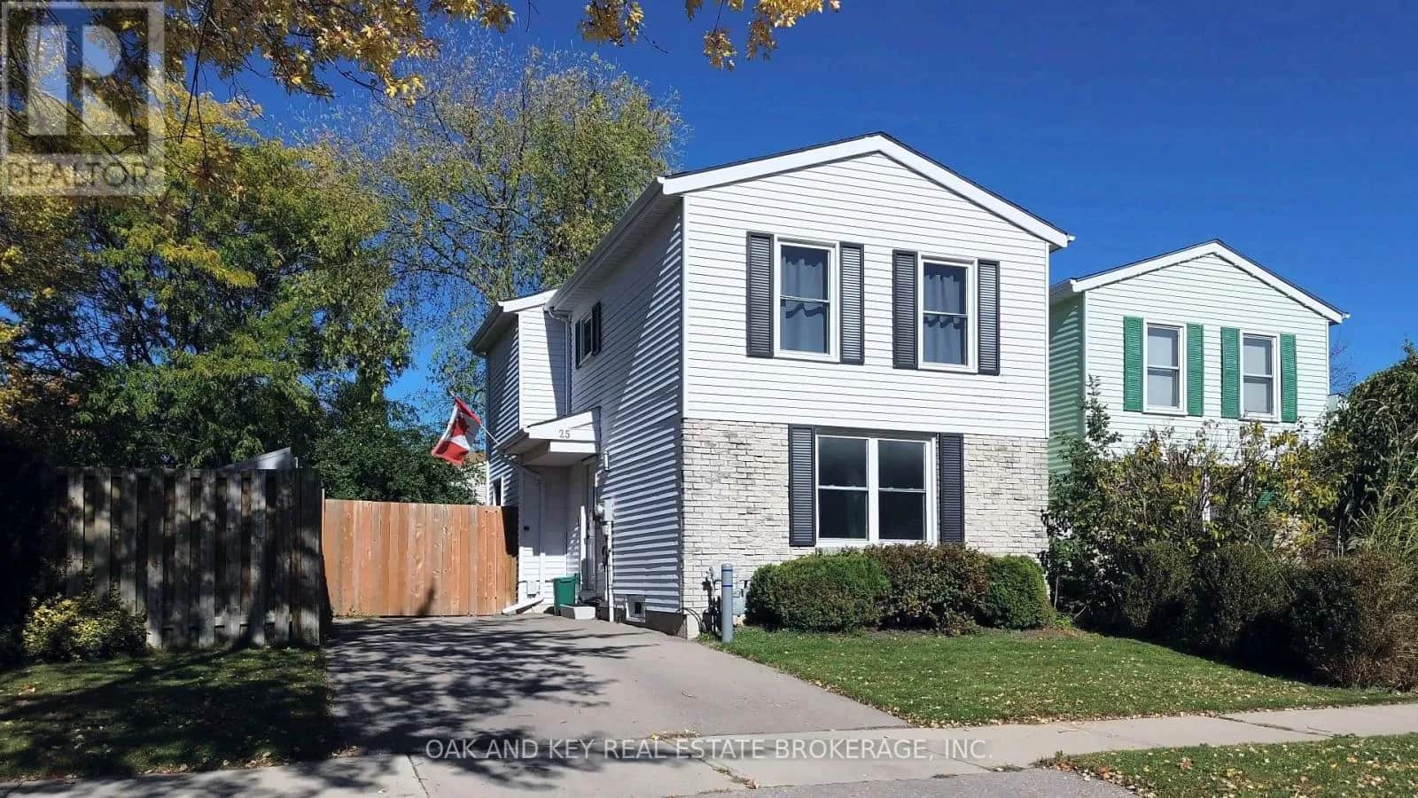 25 TIMBERLANE CRESCENT