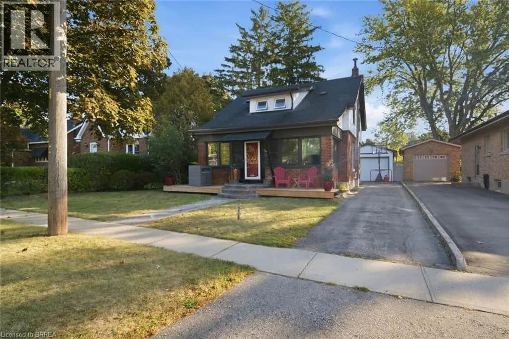 13 FOREST Road