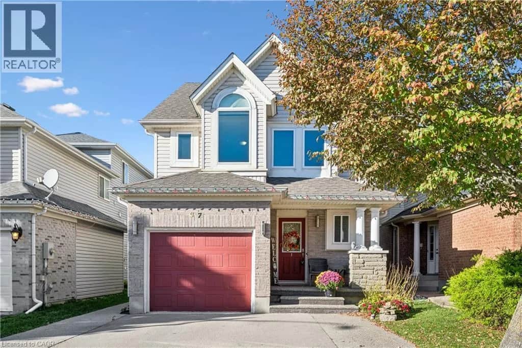 7 KROEGER Crescent