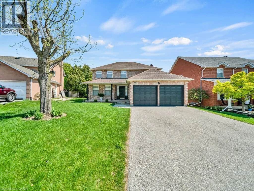 16 GLENNIE Court