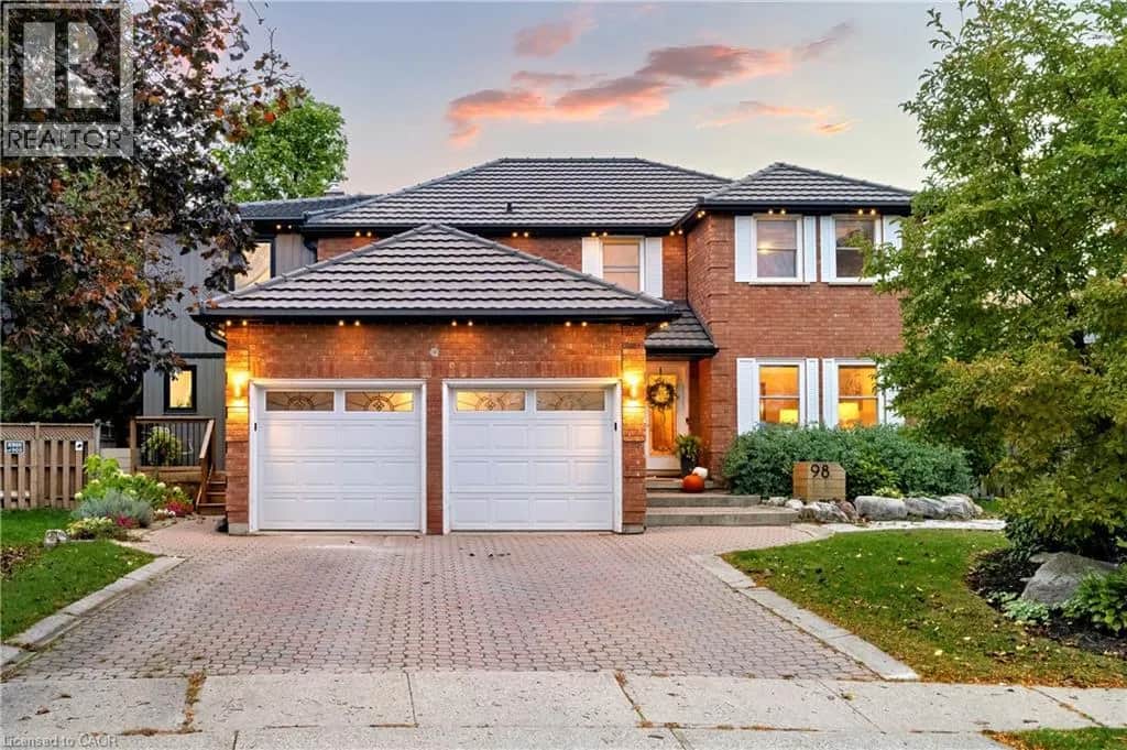 98 WALLACE Drive