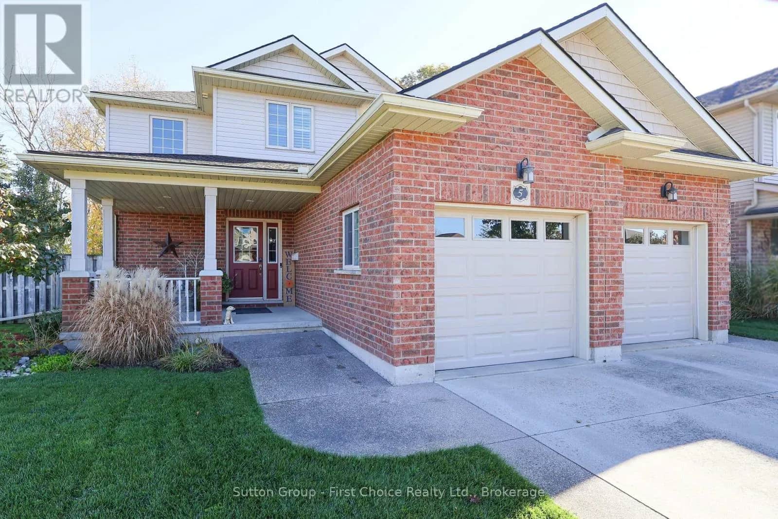 5 FAIRFIELD DRIVE