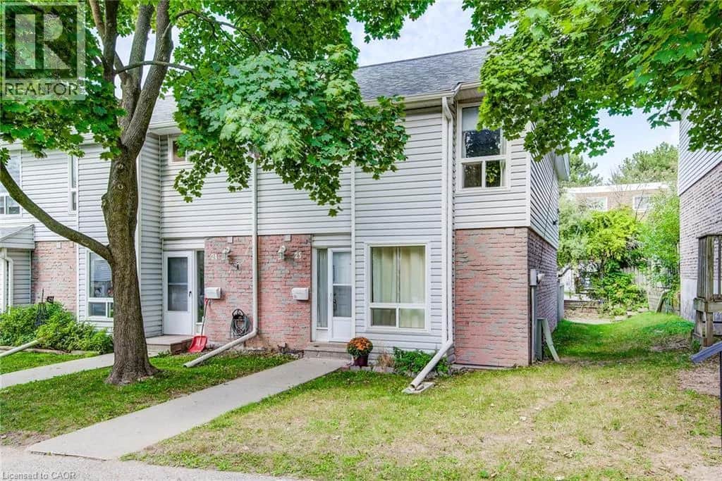 32 MOWAT Boulevard Unit# 25