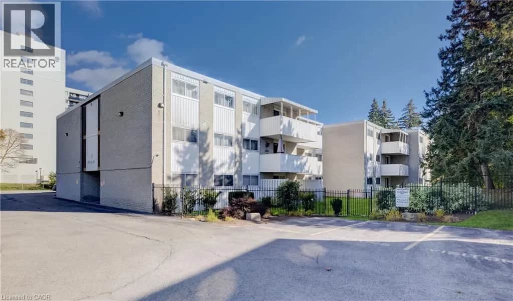 24 MOOREGATE Crescent Unit# 202