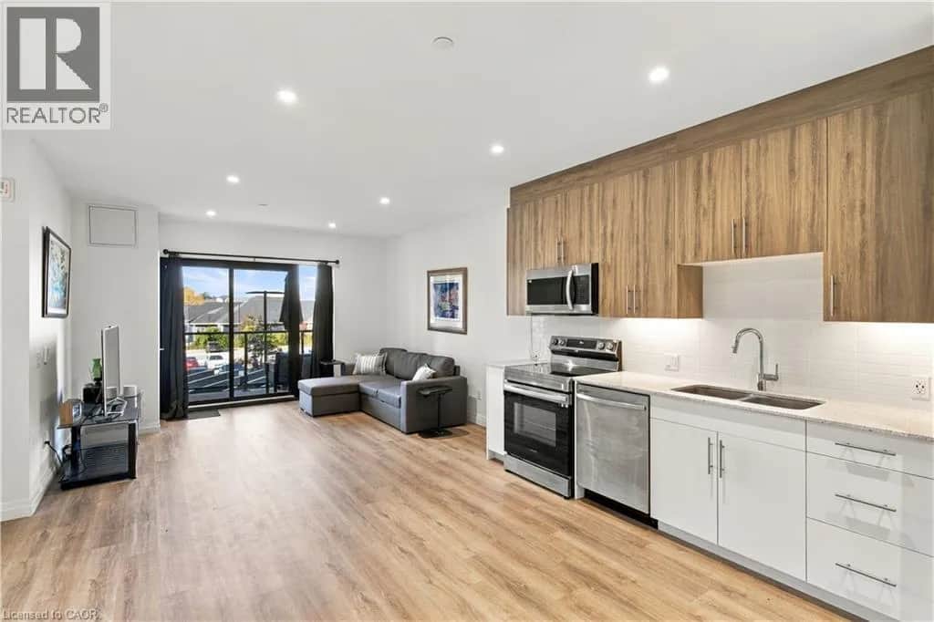 525 NEW DUNDEE Road Unit# 208