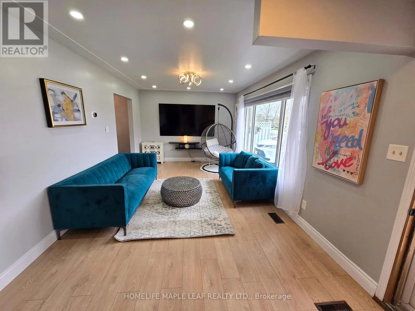 261 OVERLEA DRIVE — photo 5 of 17