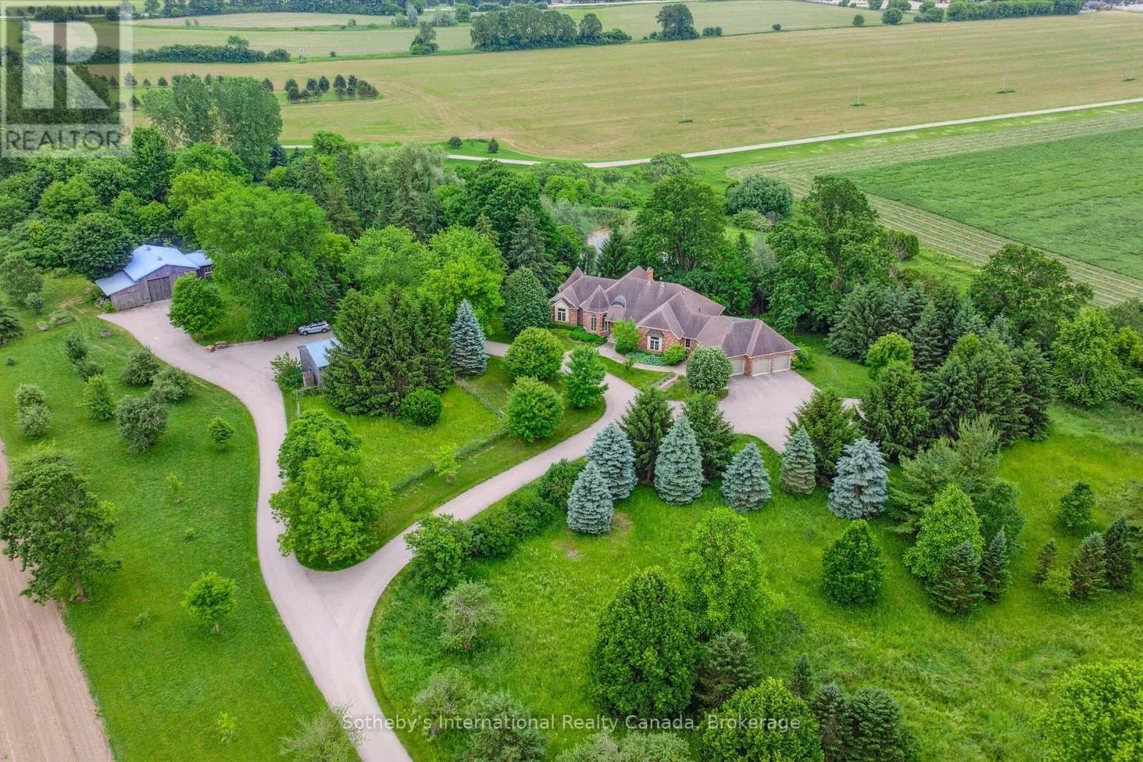 1492 MAPLE BEND ROAD — photo 1 of 47